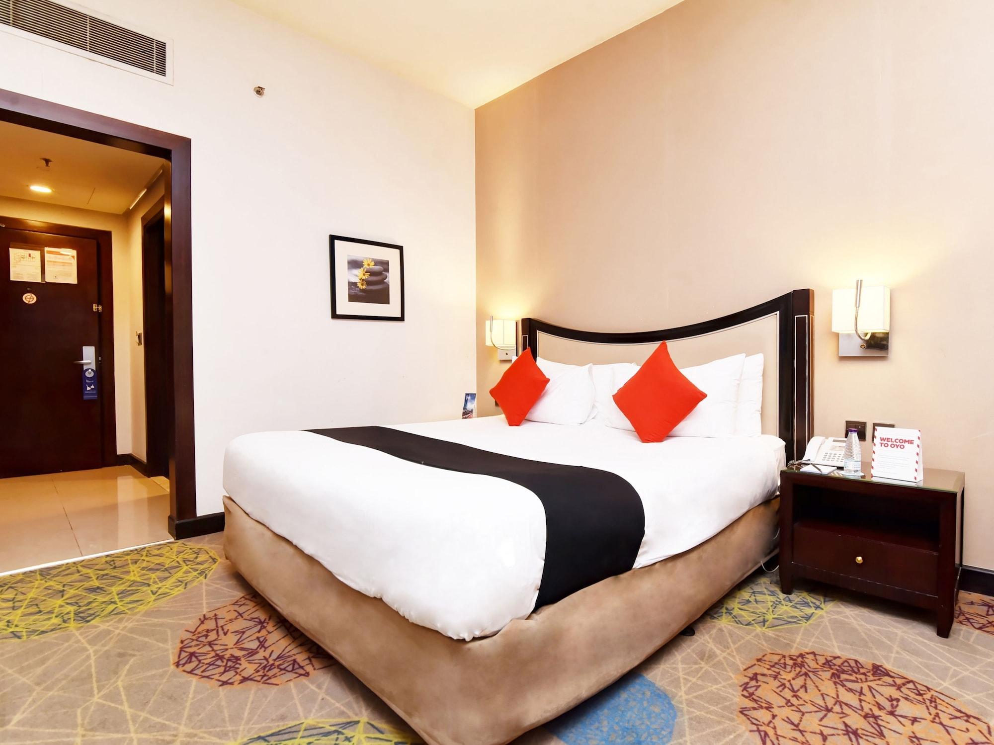 Mena 4*