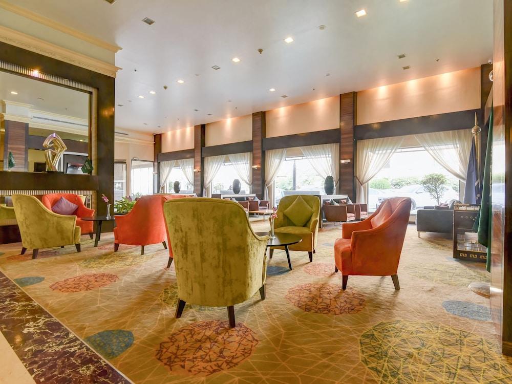 Mena Hotel 4*