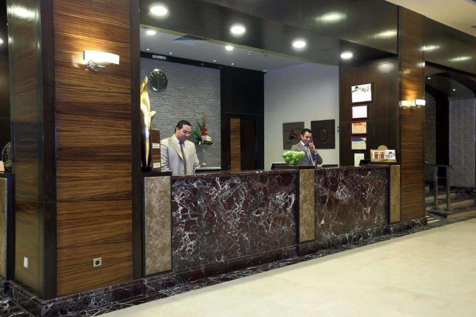 Hotel Mena 4*